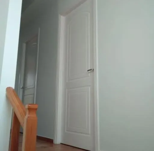 ευχάριστο σπίτι με ωραίο κήπο