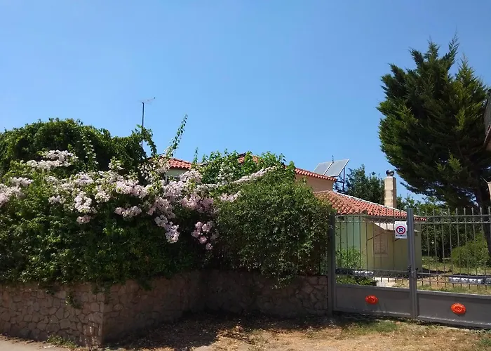 ευχάριστο σπίτι με ωραίο κήπο Pülosz